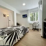 P5 Beautiful & Shiny Apartment