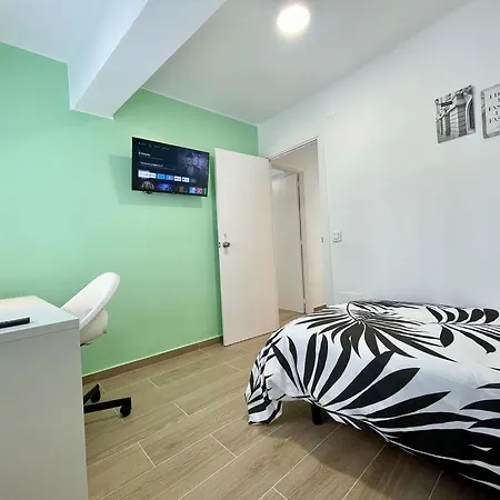 P5 Beautiful & Shiny Apartment *